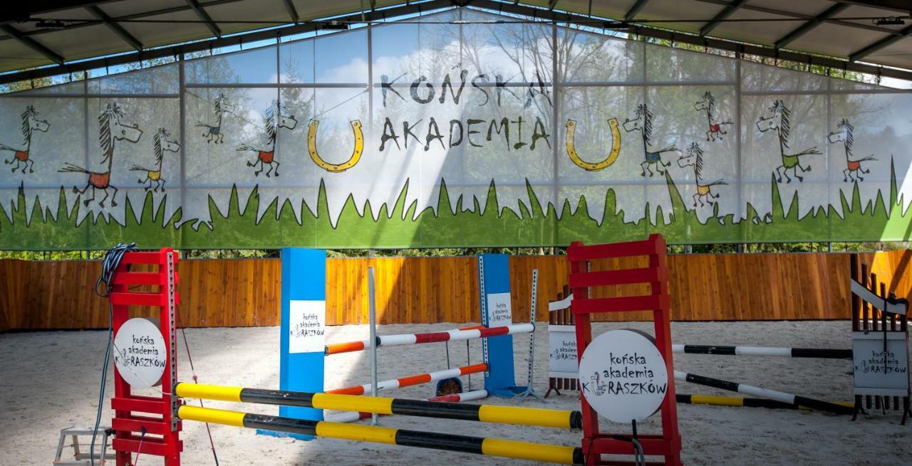 Akademia Kuraszkow Ξενοδοχείο Kuraszkow  Εξωτερικό φωτογραφία
